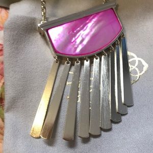 Kendra Scott pendant necklace